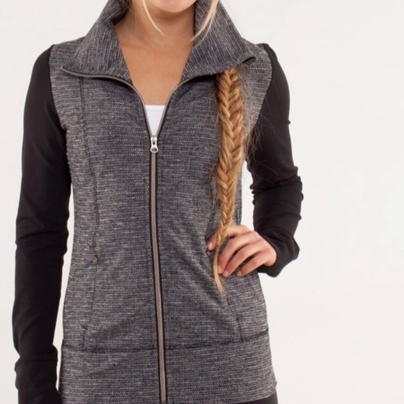 RARE Lululemon jacket size 4 - Picture 3 of 13